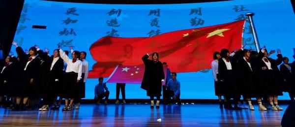 C级轿跑东风奕派eπ007，全身智能，预售价让人没想到