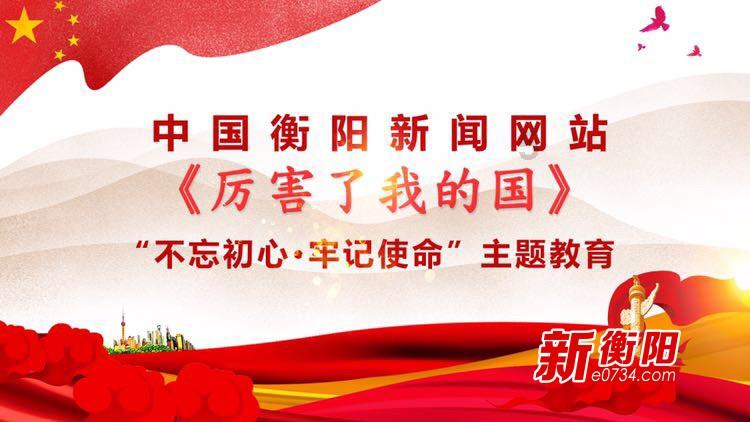 李小萌罕见晒二娃照片，穿条纹睡衣扎丸子头，圆脸、微胖真减龄