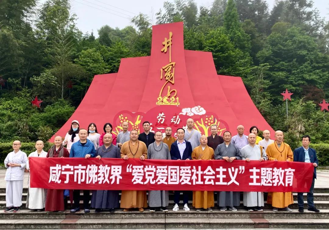冒用他人身份证、使用伪造证件乘机，这5人被三亚警方拘留！