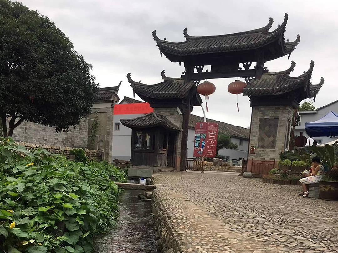 探索怎么避免遇到不合适的人?- 专注于怎么避免遇到不合适的人?的红迪网平台